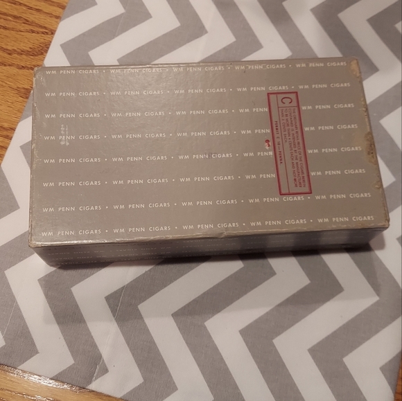 . Vintage Wm Penn Cigar Box - Picture 7 of 9